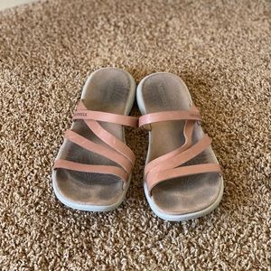 MERRELL NATURAL TAN SANDALS - SIZE 9